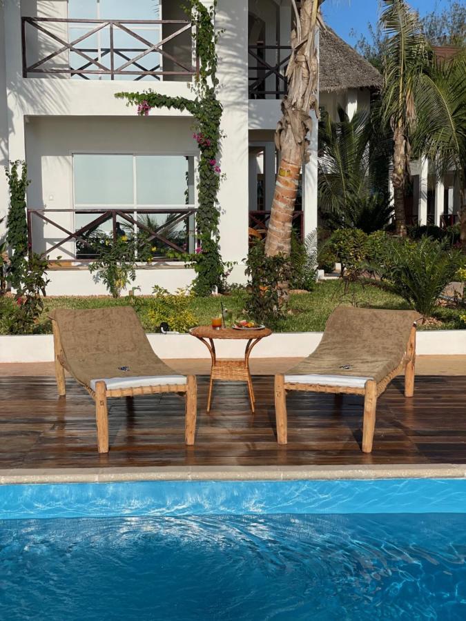 Almasi Resort Resort *